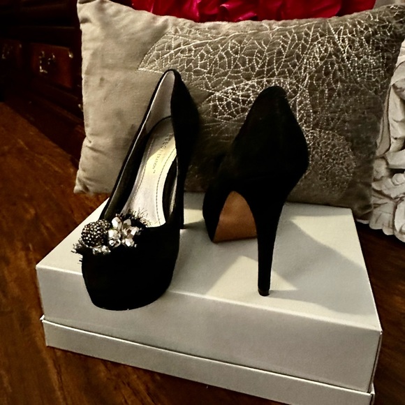 BCBG Suede Heels - Picture 2 of 5